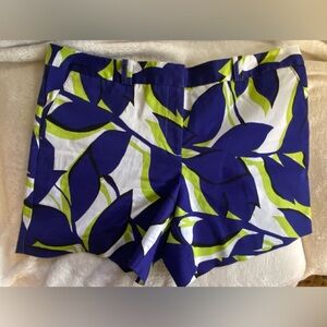 Worthington Blue and Green Leaf Print Women's Shorts